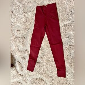 NWOT VSHRED Wine Leggings Sz XS
